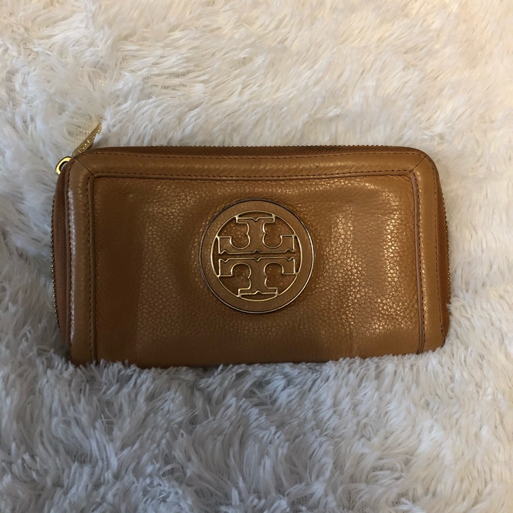 Authentic Tory Burch Continental Wallet